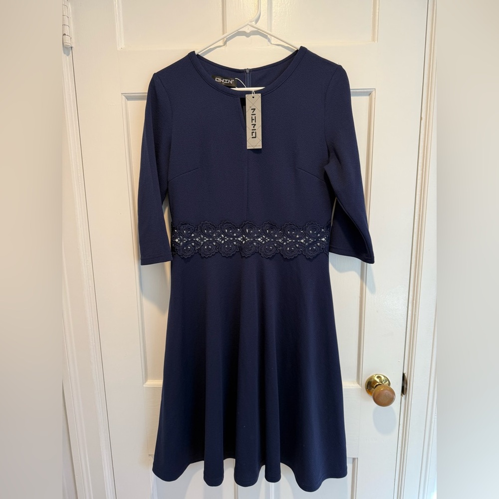 NWT Owin dress, size medium